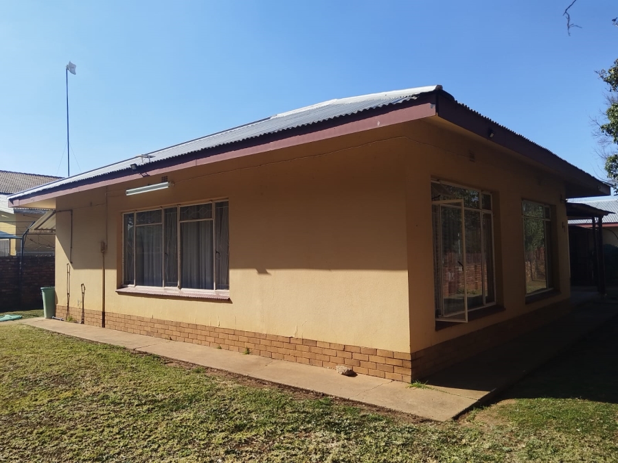 8 Bedroom Property for Sale in Die Bult North West